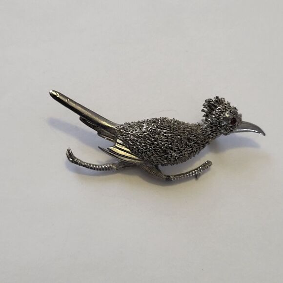 Vintage Roadrunner Brooch Silver Tone Red Rhinestone Eye Running Pin - Picture 1 of 5
